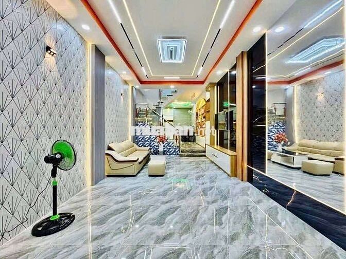 171/5 âu Dương Lân hẻm xe tải.dt.4x18m 3 lầu 5pn 5 máy lạnh 