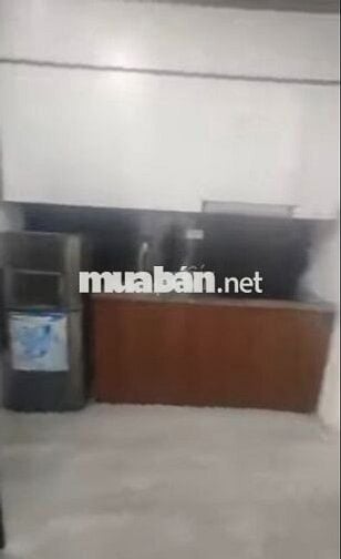Mình cần pass phòng ccmn 1n1k, mang quần áo đến là ở được. 