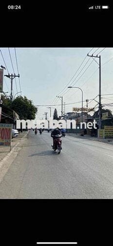 tôi chính chủ cần bán gấp , nhà mặt tiền đường Nguyễn Ảnh Thủ,