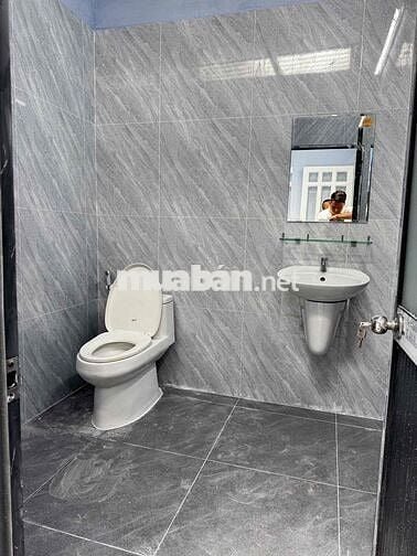 Cho thuê kho mới đẹp Đặng Thùy Trâm, 135m² sử dụng, giá chỉ 20 triệu