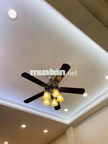 Cho thuê nguyên căn Hiệp Bình, trệt, 2 lầu mới 100%. Giá: 13 triệu/th