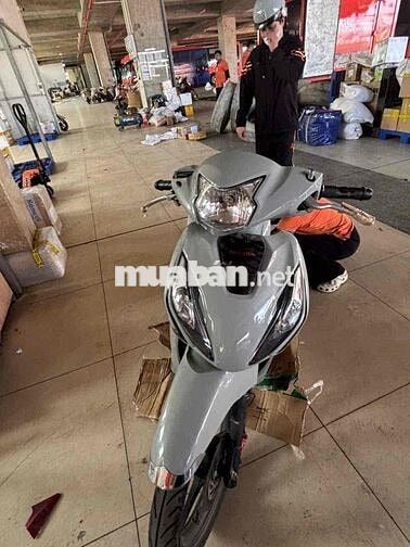 CC Honda Vision cuối 2024 Xám 5000km