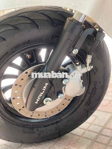 Xe mới mua đúng 1 tháng ( 6/2026 ) Để rẻ lại ạ.