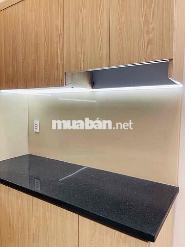 Cho thuê nguyên căn Hiệp Bình, trệt, 2 lầu mới 100%. Giá: 13 triệu/th