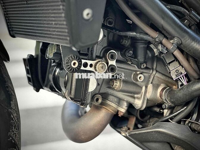 DUCATI HYPERSTRADA 821 ABS 2014