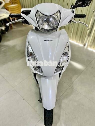 Honda Vision 2015 Trắng BSTP Chính Chủ