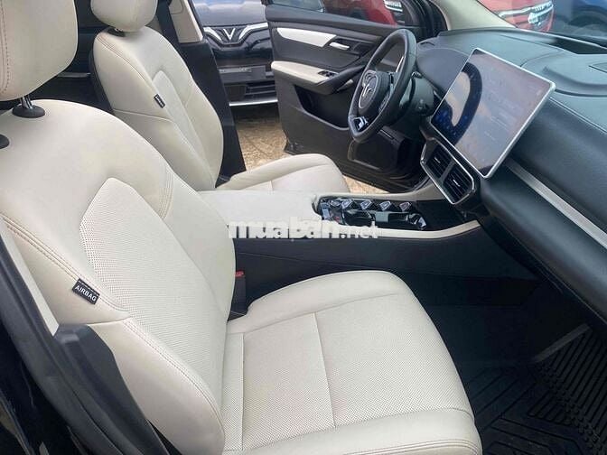 VinFast VF8 Plus 2024 Điện Đen/Be 37000 km
