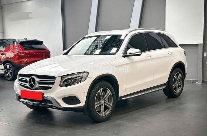 Mercedes Benz GLC 250 4Matic 2018 Trắng | 64000 Km