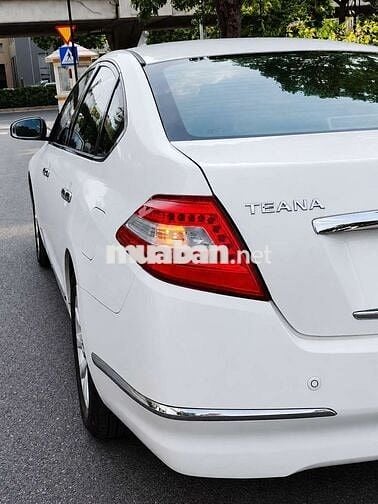 Nissan Teana 2.0 Trắng 2010 Nhập khẩu
