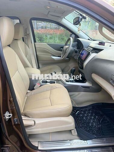Nissan Navara 2015 Số tự động Nâu