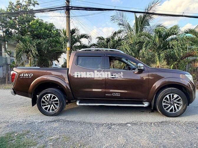 Nissan Navara 2015 Số tự động Nâu
