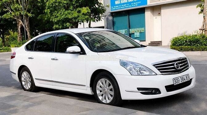 Nissan Teana 2.0 Trắng 2010 Nhập khẩu