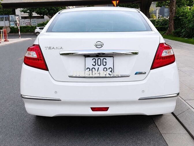 Nissan Teana 2.0 Trắng 2010 Nhập khẩu