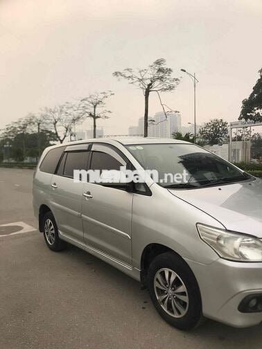 Toyota Innova E 2015 Số sàn