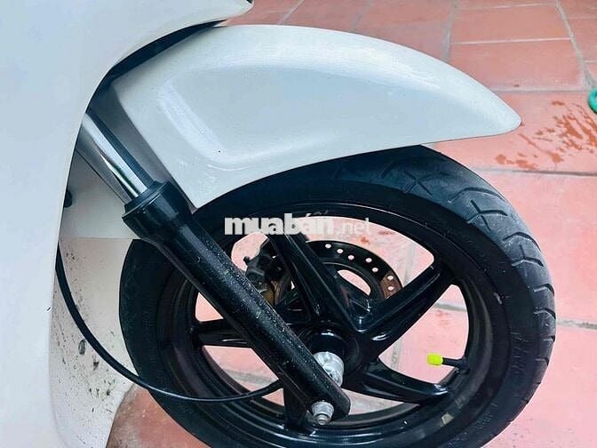 Honda SH 150 Trắng
