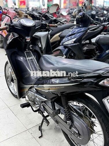 Yamaha Sirius Đen