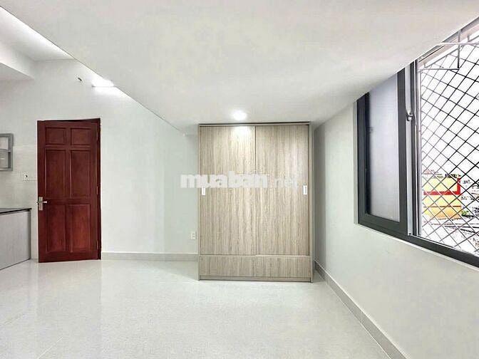 PHÒNG MỚI XÂY - FULL NỘI THẤT ĐI BỘ QUA ĐH UFM - SÁT KCX TÂN THUẬN Q7