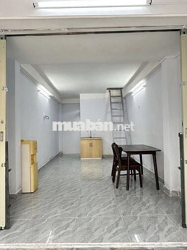 Cho thuê nhà nguyên căn 1 Lầu 1 Trệt Nằm Giữa Phan Huy Ích và Cống Lở