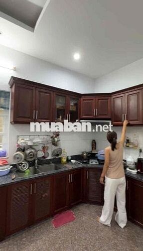 Bán Gấp Nhà Mặt Tiền Đường View Công Viên 72M2-KDC Vĩnh Lộc