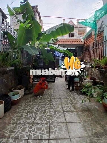 nhà 4x22m 1 lầu 3 phòng ngủ 2wc có nội thất,