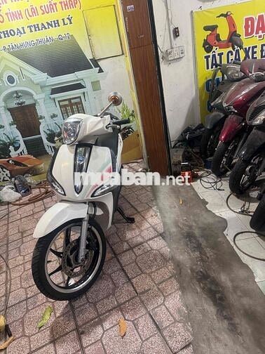 Piaggio Liberty S Trắng TPHCM