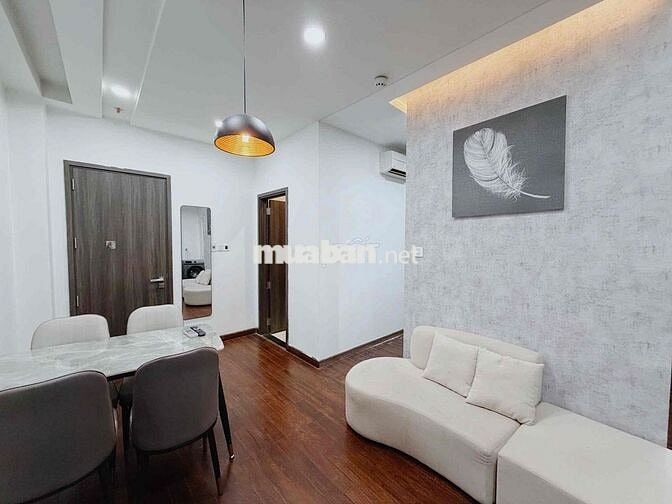 Căn hộ 1 phòng ngủ ngay sân bay giá tốt
