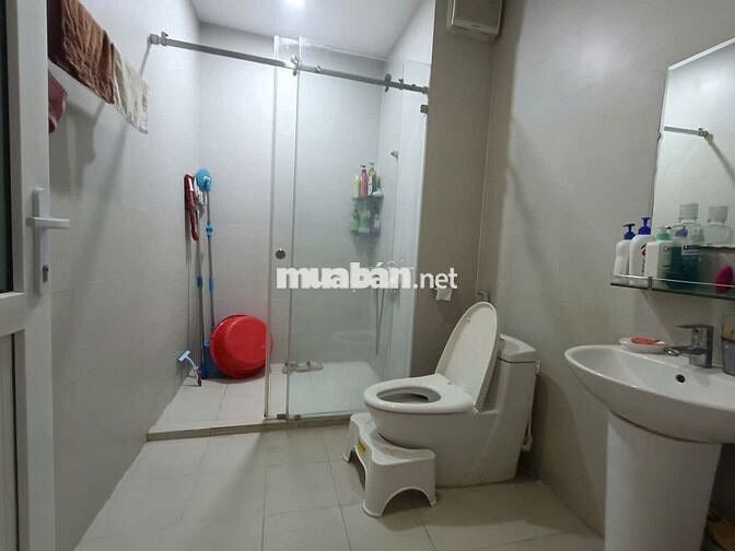 CHO THUÊ NHÀ NGUYÊN CĂN 6PN - NGAY MẶT TIỀN ĐƯỜNG SỐ 2 HBP - THỦ ĐỨC