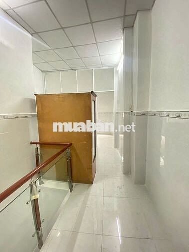CHO THUÊ 2PN, 2WC ĐƯỜNG LÝ THÁI TỔ Q10 CHỈ 10 TRIỆU/THÁNG