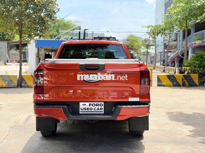 Ford Ranger XLS AT 2024 Đỏ cam - Xe hiếm
