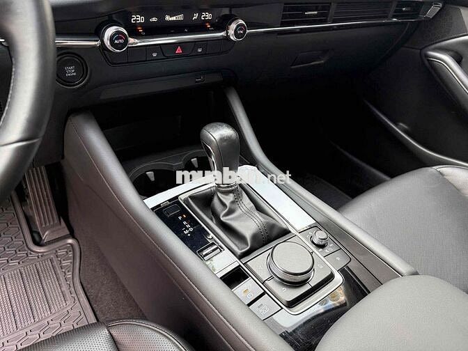 Mazda Mazda 3 Luxury 2022 Đỏ