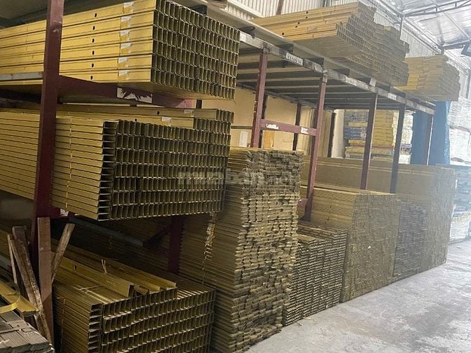 Cần tìm gấp 2 Tài xế Bằng B/C chở hàng- Giờ HC - Không chạy đêm