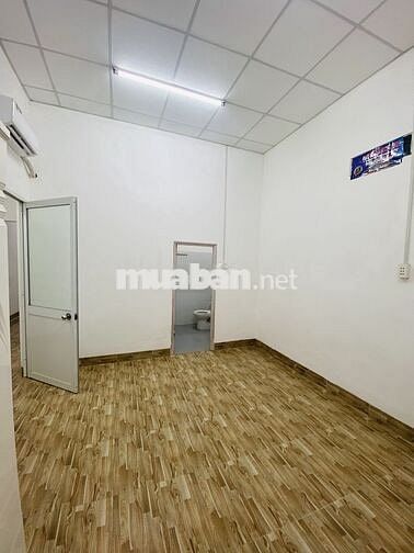 Chủ bán nhà 2,65 tỷ ở và buôn bán sổ hồng riêng