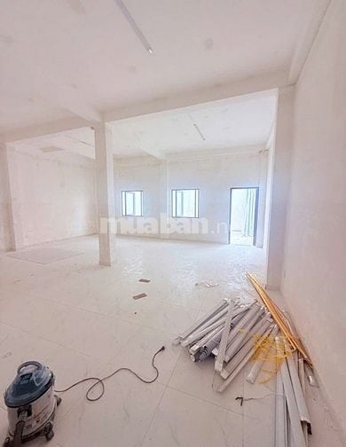 Cho thuê nhà 1 Trệt 2 Lầu làm văn phòng cty