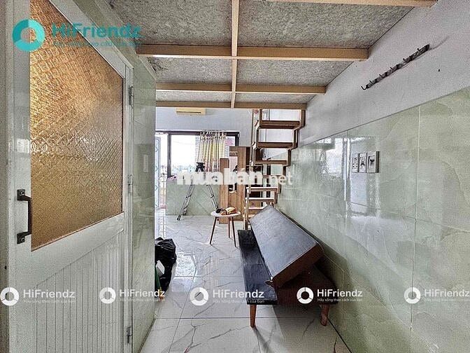 Phòng BAN CÔNG có Gác rộng rãi cạnh trường đại học Giao Thông Vận Tải