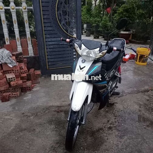 Yamaha Sirius Trắng đen Nguyên bản