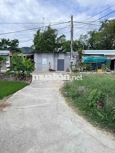 Bán Đất Suối Hiệp thôn Phú Hậu, gần đường QL1A. DT: 71m2 Full Thổ.