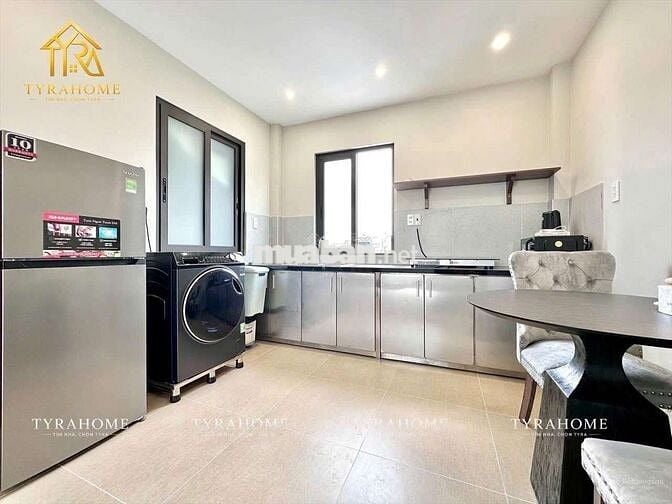 Nhà Tớ căn Bancony mới - ngay Phú Nhuận trung tâm tiện di chuyển