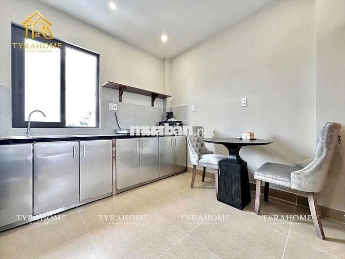 Nhà Tớ căn Bancony mới - ngay Phú Nhuận trung tâm tiện di chuyển