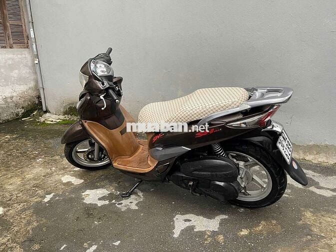 Shark 2011 đã độ lên SH, Nâu lịch lãm