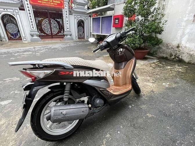 Shark 2011 đã độ lên SH, Nâu lịch lãm