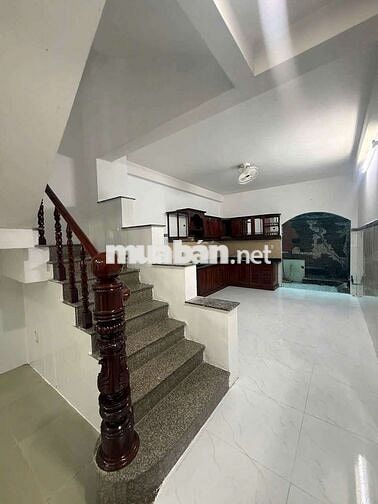 4x18 trệt lửng 1 lầu 3pn 3wc ô tô vào nhà tch10 gần ng a thủ mới sơn 