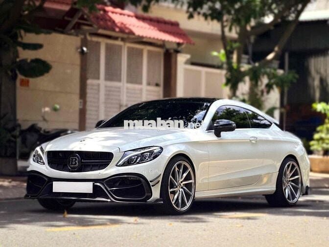 Mercedes C300 Coupe 2018 Trắng 25.000 km