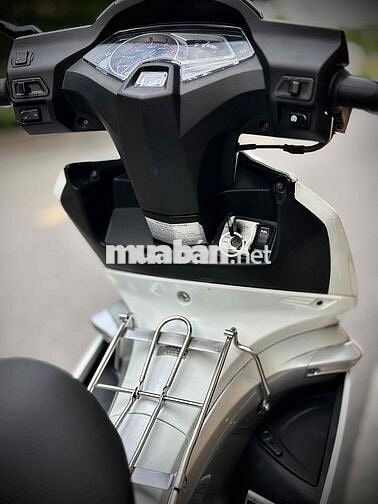 Honda Air Blade Fi 2010 Trắng