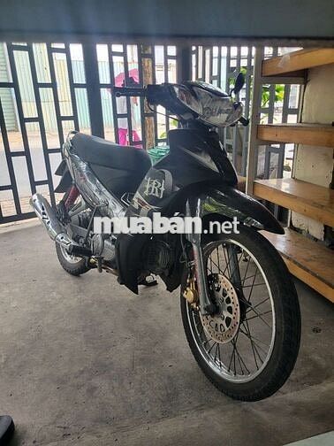 Yamaha Sirius Đen