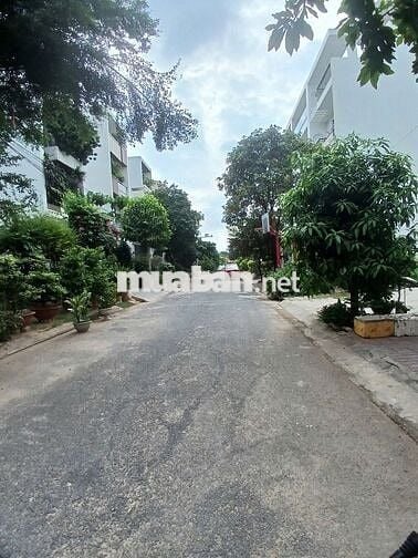 Nhà Đặng Thùy Trâm 6x20m 2 lầu sân thượng