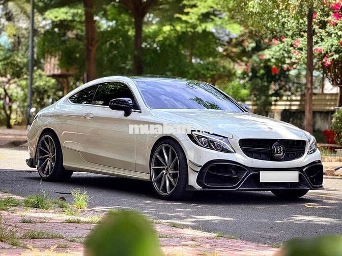 Mercedes C300 Coupe 2018 Trắng 25.000 km
