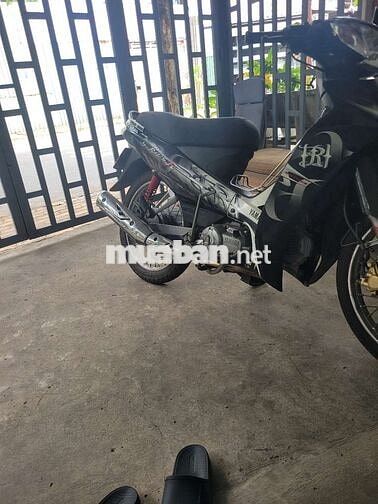 Yamaha Sirius Đen