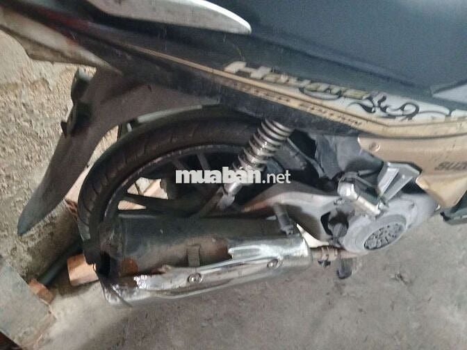 Xe tay ga Suzuki Đen, Vàng đồng
