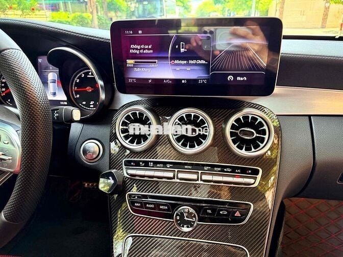 Mercedes C300 Coupe 2018 Trắng 25.000 km