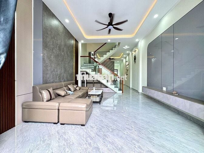 Nhà lầu 80m2 Sổ Hồng Riêng gần đường Trục 16 Có Nội Thất